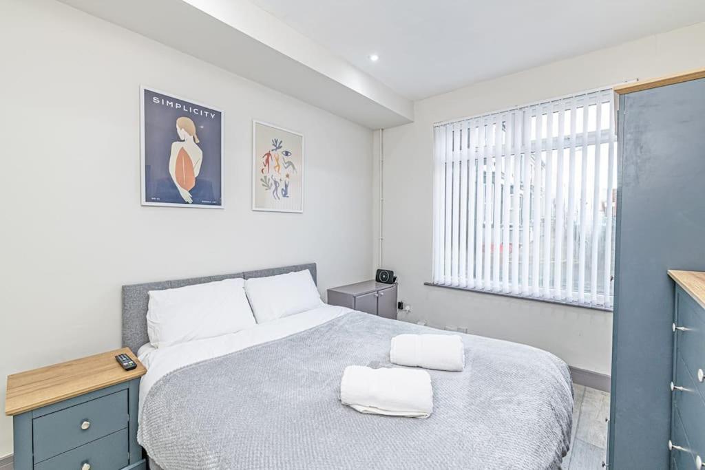 3 Bedroom Holiday House Liverpool Extérieur photo