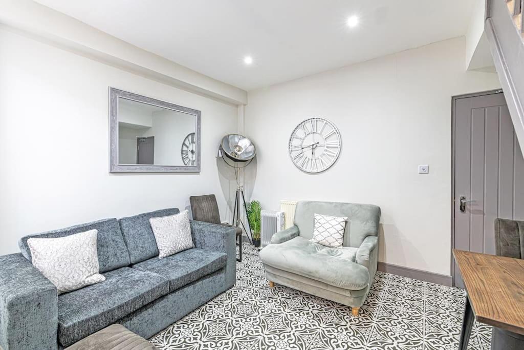 3 Bedroom Holiday House Liverpool Extérieur photo